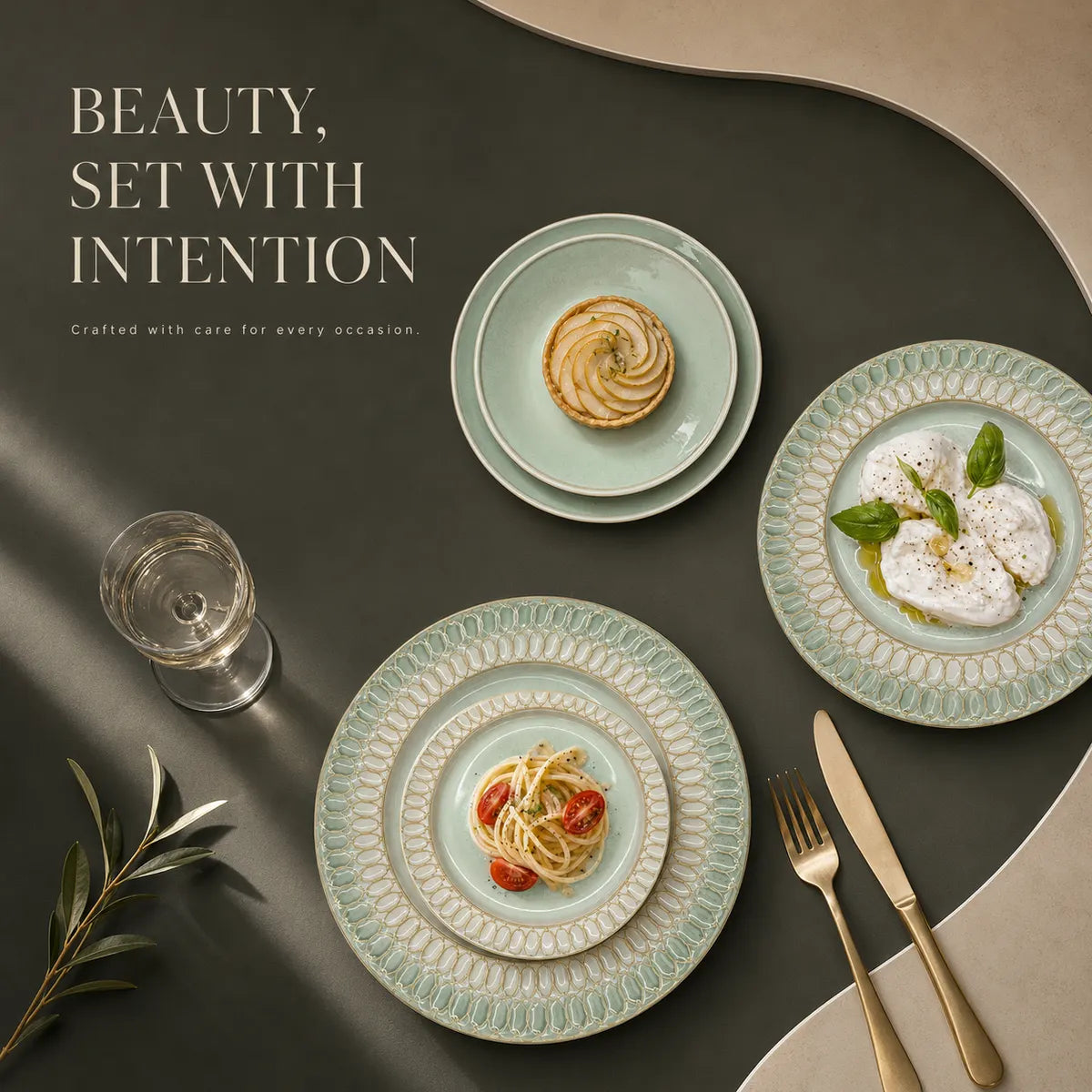 Korvaniq Vintage Embossed Ceramic Dinnerware Set